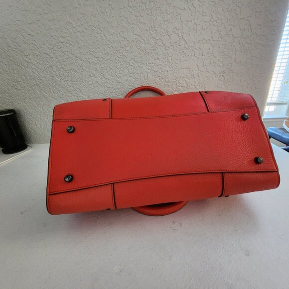 Like New Coach Mercer Red/Orange Leather Shoulder Bag - Picture 9 of 17